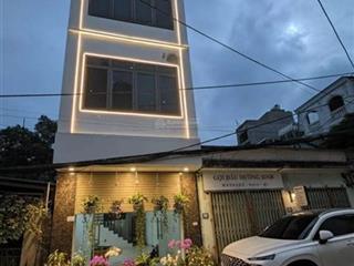 Nhà mặt phố an khánh 41,8m2, 4 tầng, giá rẻ 10,5 tỷ, ô tô chánh, sát hồ điều hòa, công viên.
