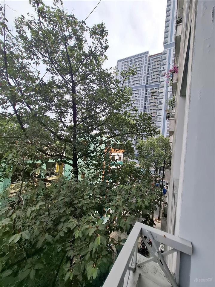 Bán gấp cc 2pn 2wc đường lý thường kiệt, 3,3 tỷ, 60m2, quận 11, hcm