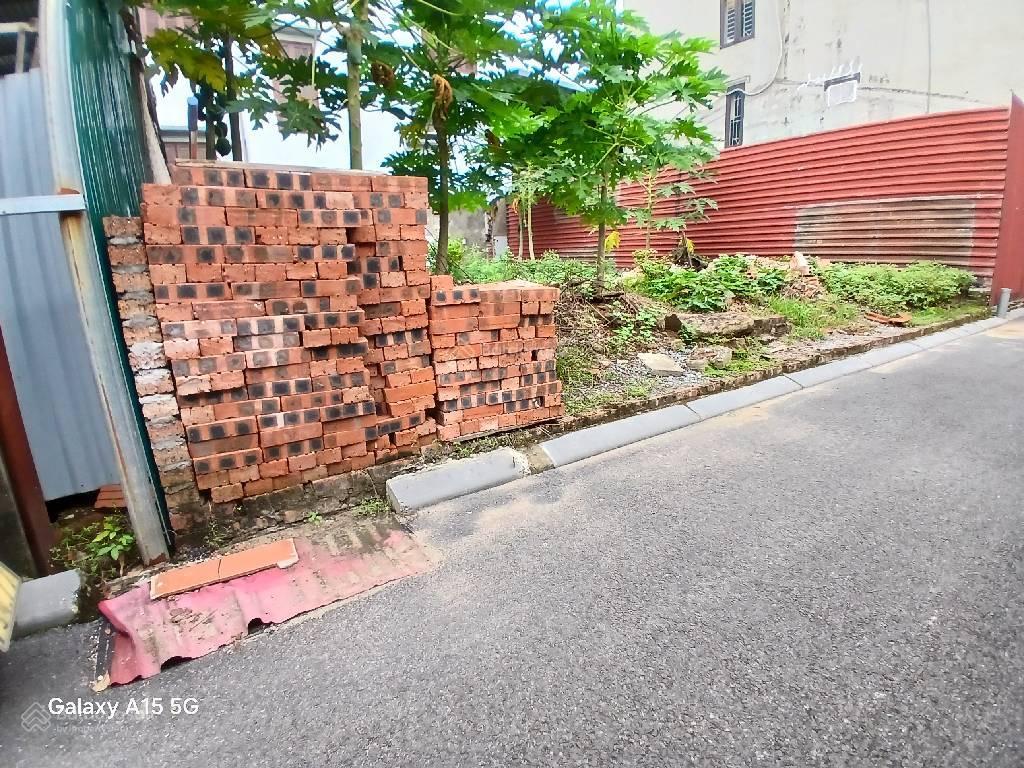Cần bán 100m2 đất đông ngạc trong đê gần ub phường chỉ 139tr/m2