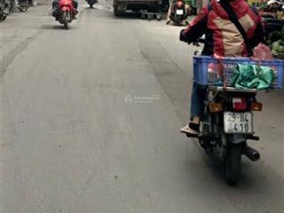 Bán chdv hồ tùng mậu dt 67m2. 7 tầng thang máy , lô góc , ô tô tránh gần