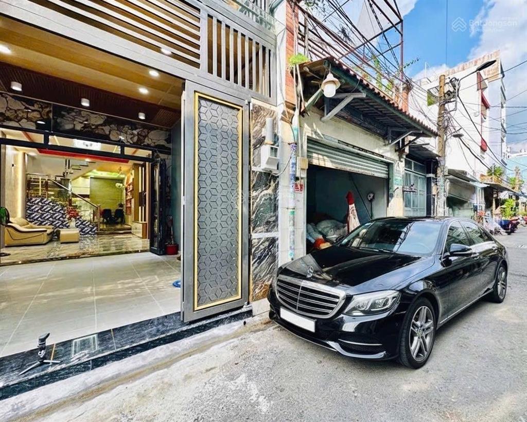 Bán nhà hẻm xe hơi huỳnh văn nghệ, ngay chợ phạm văn bạch, 3 tầng, 4x18m, 4pn. nhà to giá tốt