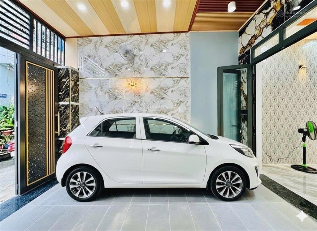 Bán nhà hẻm xe hơi huỳnh văn nghệ, ngay chợ phạm văn bạch, 3 tầng, 4x18m, 4pn. nhà to giá tốt