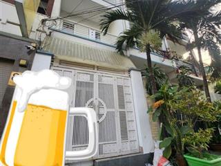 Cho thuê nhà mt đg số p tân quy. giá 21tr bớt lộc.
dt 3,7x17m, 1 trệt 2 lầu, 4pn