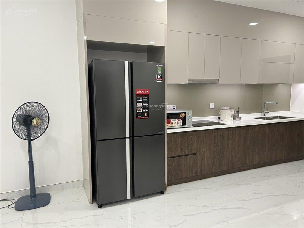 Cho thuê chung cư bảy hiền tower  tân bình. dt 80m2, 2pn. giá 11 tr/th nhà đẹp.  0933 813 ***