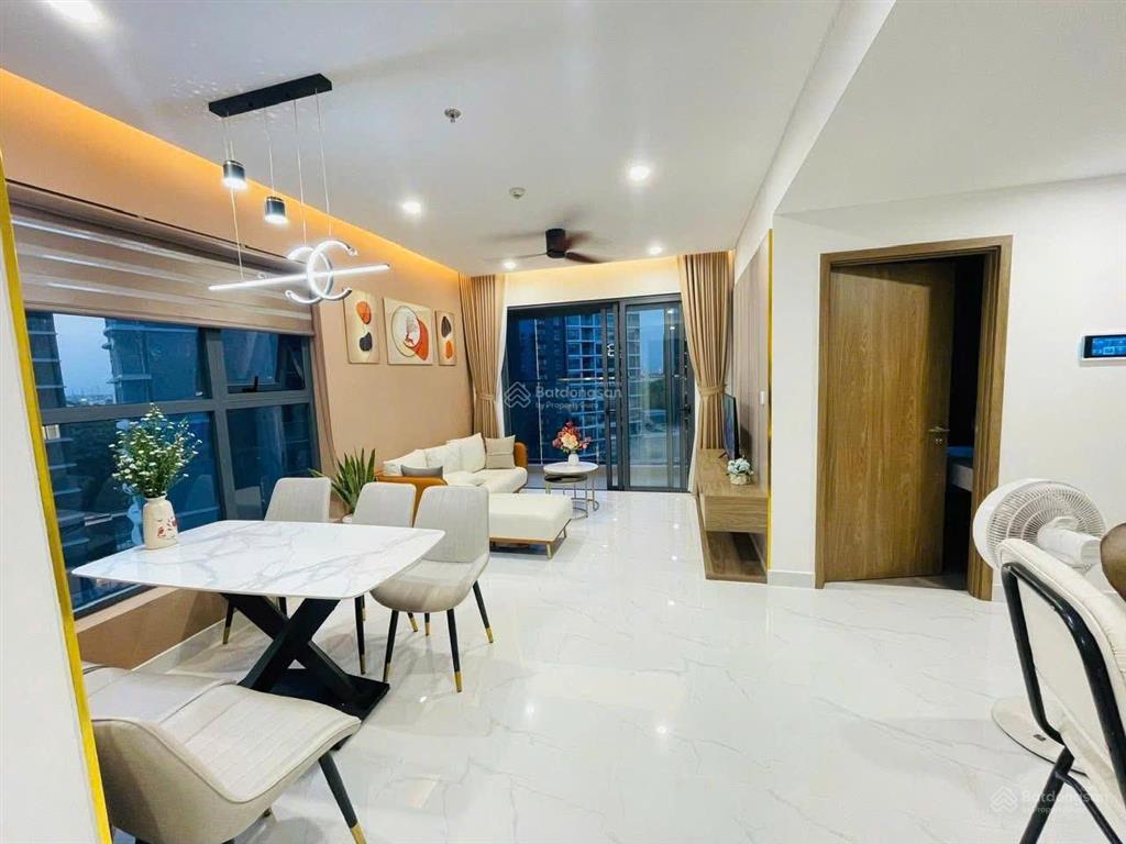 Bán gấp căn hộ chung cư golden mansion, phổ quang 6 tỷ, 75m2, 2pn, 2wc.  0932 132 *** gặp hiển