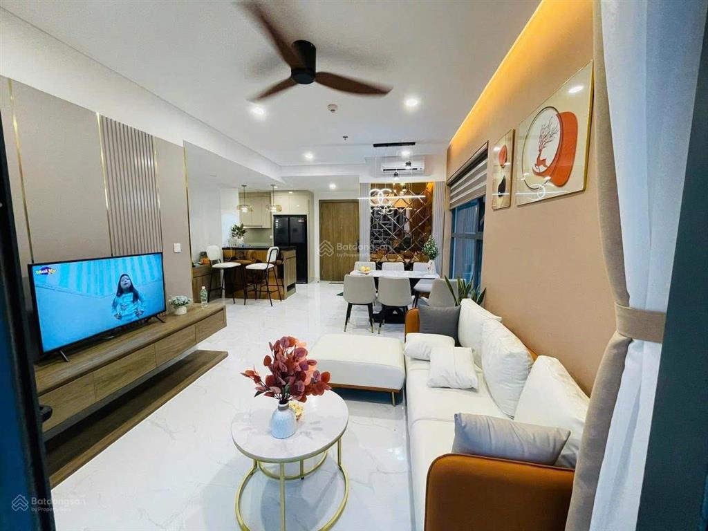 Bán gấp căn hộ chung cư golden mansion, phổ quang 6 tỷ, 75m2, 2pn, 2wc.  0932 132 *** gặp hiển