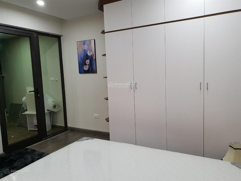 Cho thuê căn hộ chung cư ban cơ yếu chính phủ 43 lê văn lương, 124m2, 3 ngủ, 2 wc, giá 17 triệu/th
