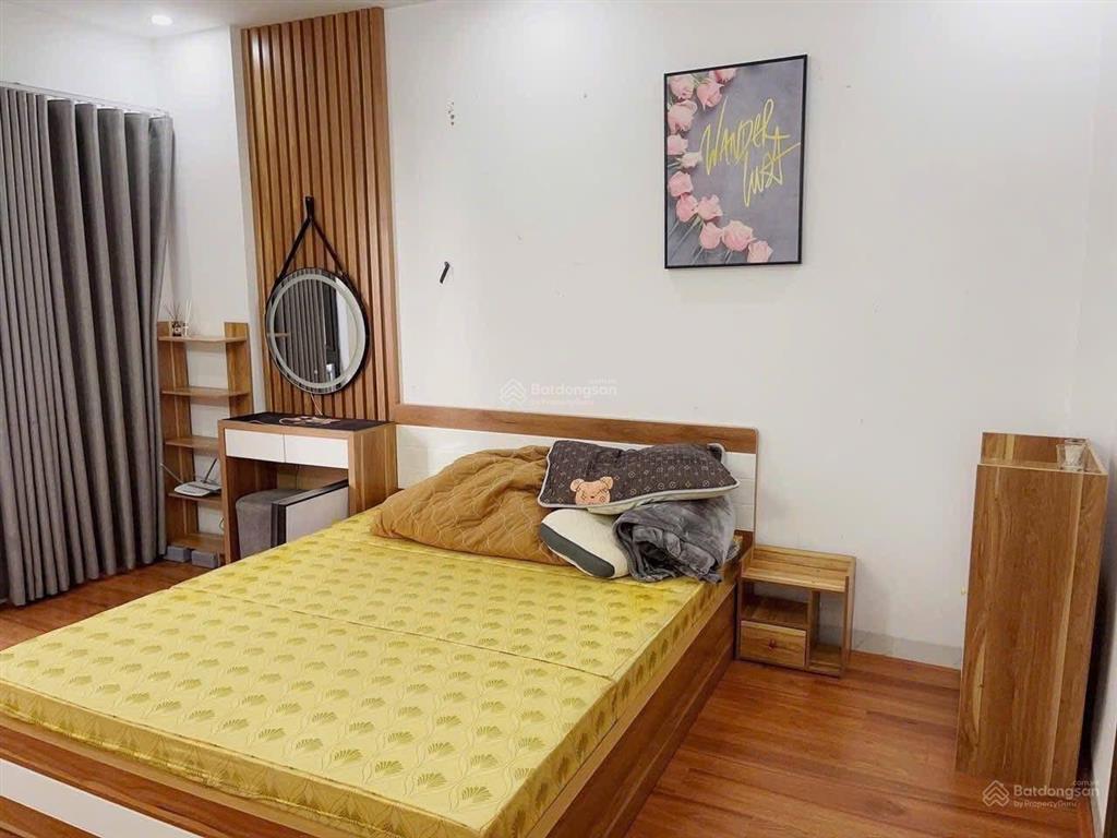 Dt 65m2 x 5t giá 19tr/th. nhà phân lô mạc thái tổ, ô tô đỗ cửa, phù hợp ở gđ tất cả vpct