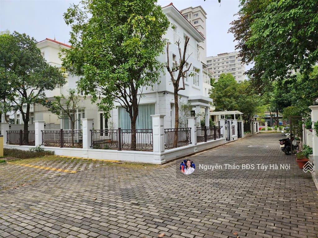 Cho thuê biệt thự splendora, 270m2 nhà đẹp, nội thất gắn tường, giá rẻ nhất khu 25tr, căn góc