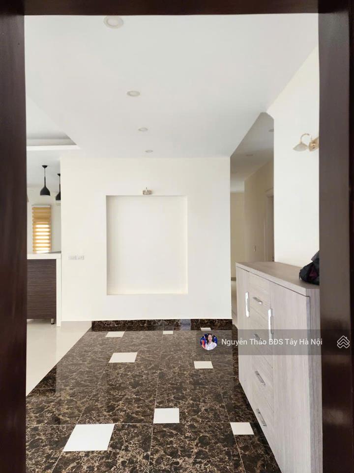 Cho thuê biệt thự splendora, 270m2 nhà đẹp, nội thất gắn tường, giá rẻ nhất khu 25tr, căn góc