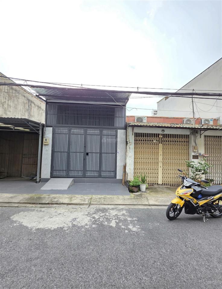 Bán nhà hẽm nhựa thẳng 8m thoại ngọc hầu ( 4x27m) cấp 4. giá 9,7 tỷ