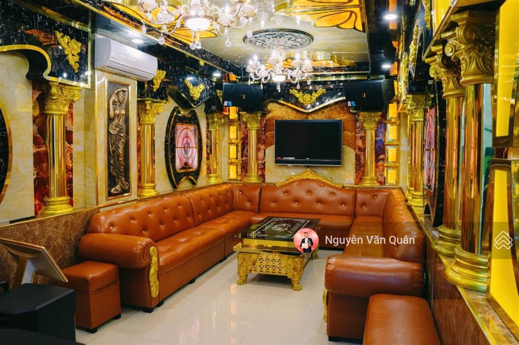 Hiếm! đẹp! homestay bám hồ cực hiếm  1832m2 xây 7 tầng, thang máy, 12 phòng, khai thác dòng tiền