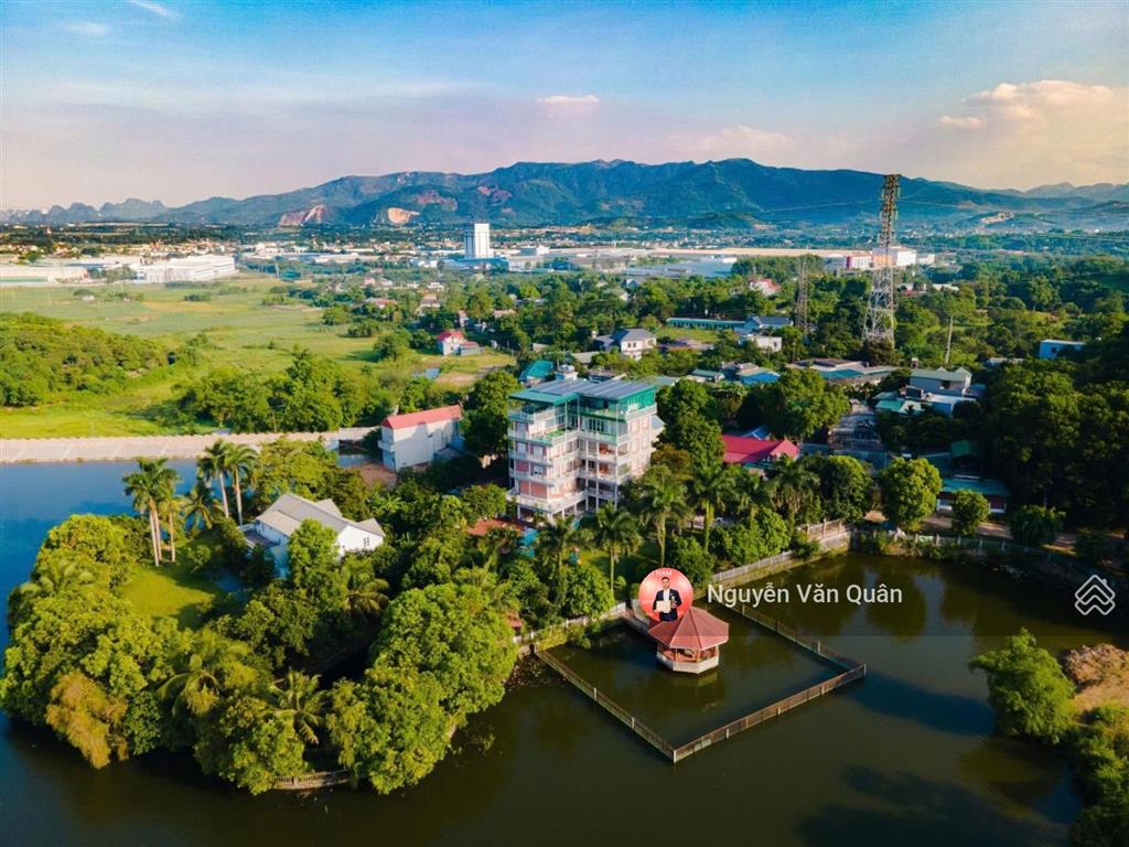 Hiếm! đẹp! homestay bám hồ cực hiếm  1832m2 xây 7 tầng, thang máy, 12 phòng, khai thác dòng tiền