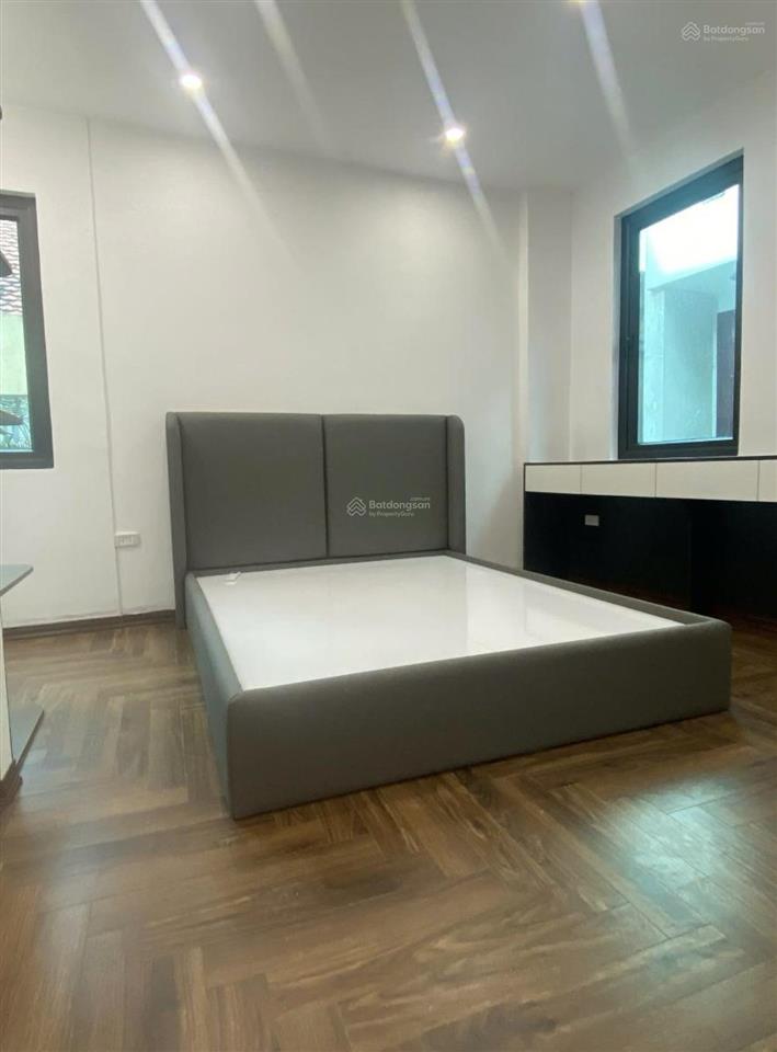 Bán gấp nhà yên hòa  6 tầng  mt 5m  ô tô gần nhà  ô chờ thang máy  giá tốt