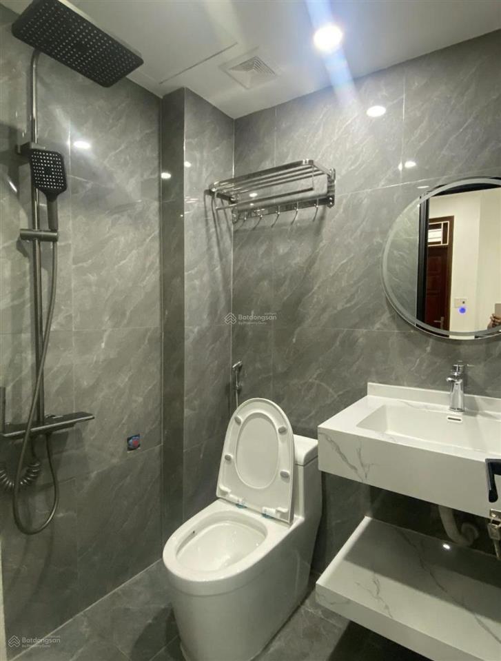 Bán gấp nhà yên hòa  6 tầng  mt 5m  ô tô gần nhà  ô chờ thang máy  giá tốt