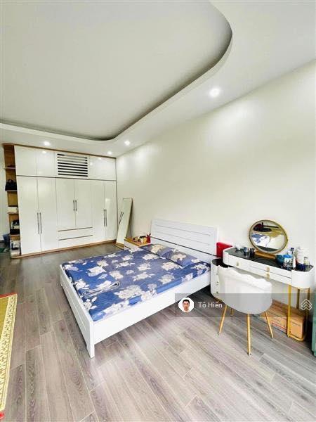 Phân lô nguyên hồng  85m2  có vỉa hè, ô tô tránh dừng đỗ  2 thoáng  ô chờ thang máy  cực hiếm