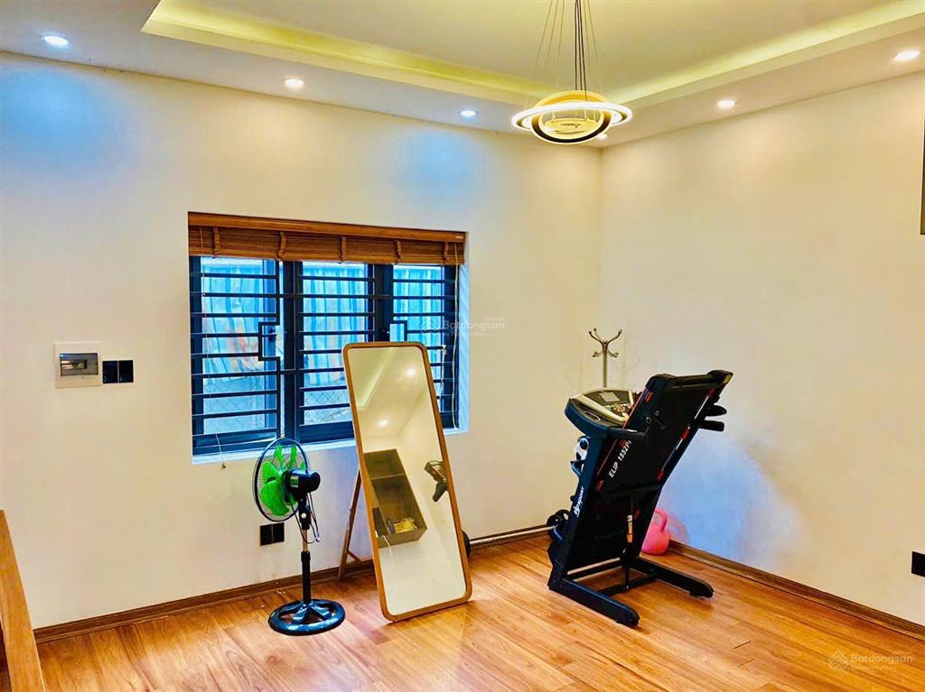 Nhà 4 tầng 2 mặt tiền trước sau tt hải châu  cạnh sân bay  giá chỉ 8 tỷ  0965 555 ***