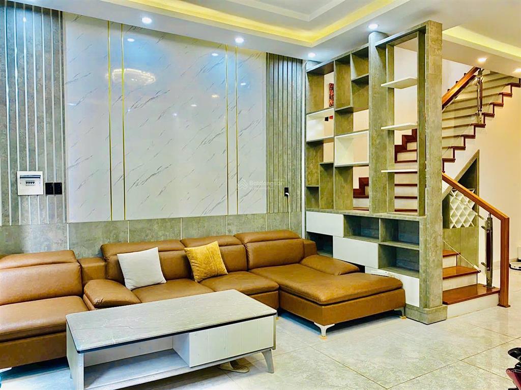 Nhà 4 tầng 2 mặt tiền trước sau tt hải châu  cạnh sân bay  giá chỉ 8 tỷ  0965 555 ***