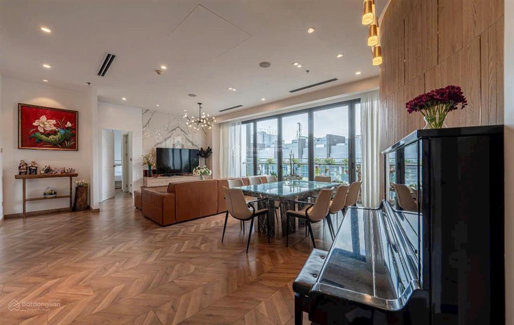 Bán căn hộ carillon tân bình dt 101m2 3pn giá 6,9 tỷ  0931 196 *** thành. lầu cao view đẹp