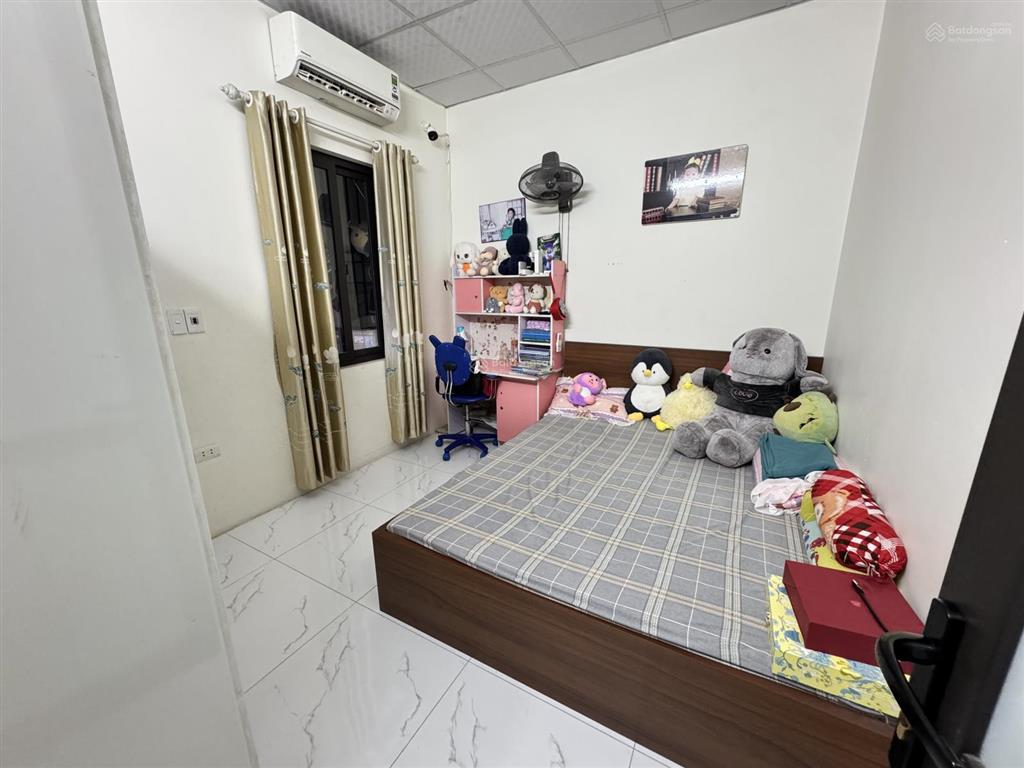 Bán nhà âu cơ  31m x 2 tầng chỉ 2.7tỷ