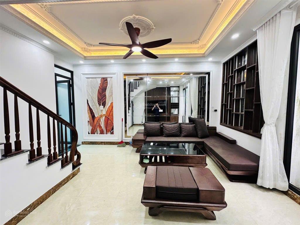 Bán nhà trung tâm cầu giấy 41m² x 6 tầng  nhà mới đẹp  full nội thất, giá tốt 9,4 tỷ