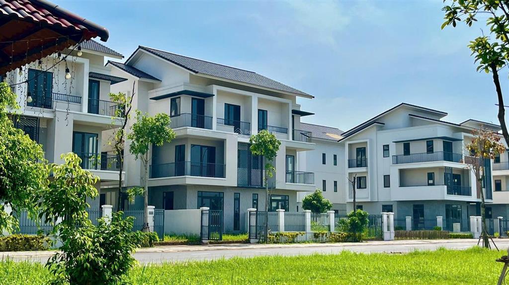 Biệt thự vip vị trí đẹp giá gốc cđt tại dự án centa rvs, nh hỗ trợ 70%, ân hạn tới 18t, miễn 24t dv