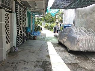 Nhà ngộp ngay chợ hưng long. sổ hồng riêng bao vay