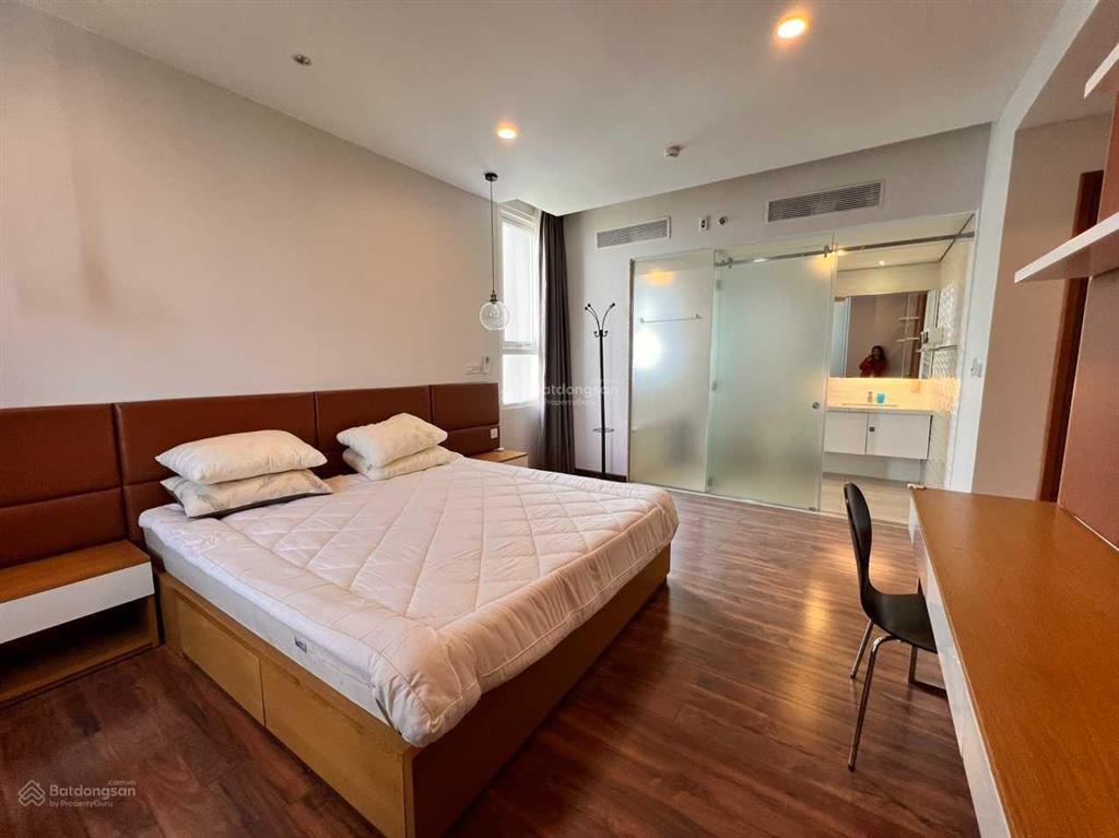 Căn hộ cao cấp sarimi  3 phòng 136m2. view công viên sinh thái sala 45.000.000 vnđ/ 1 tháng