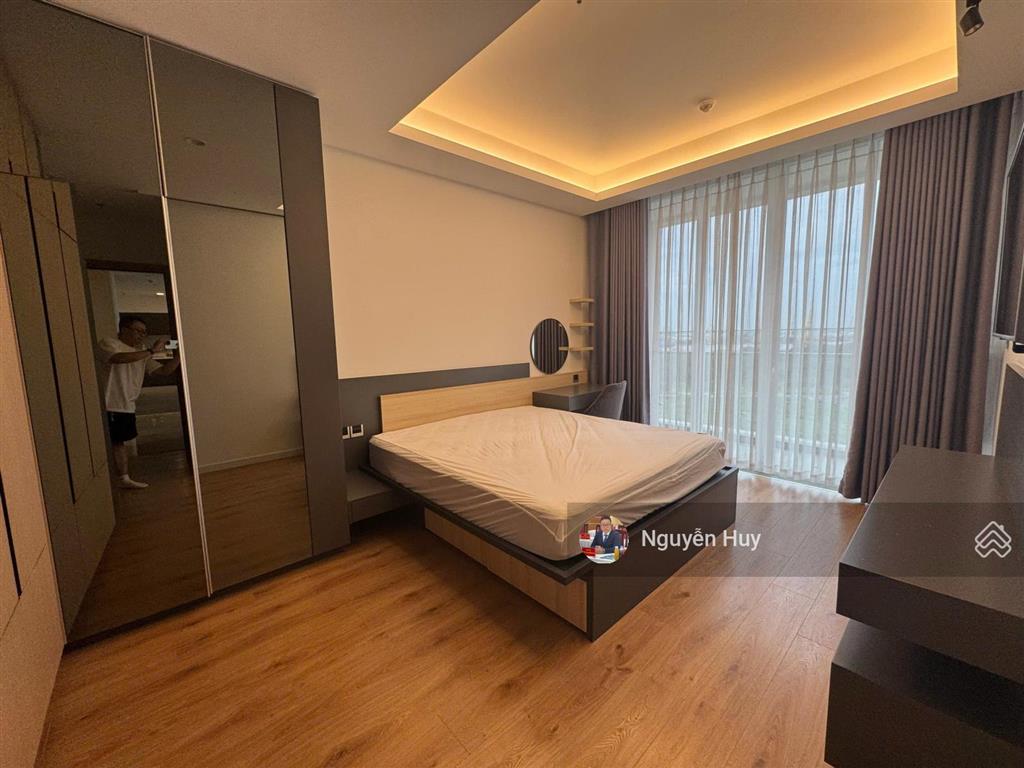 Bán căn hộ cao cấp khu đô thị sala  sarina. 3pn  127m2 giá 22.5 tỷ bao gồm thuế phí