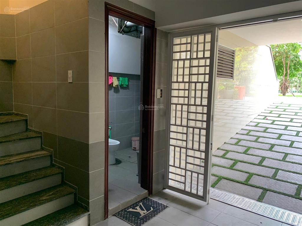 Cho thuê văn phòng him lam kênh tẻ 10 triệu/th