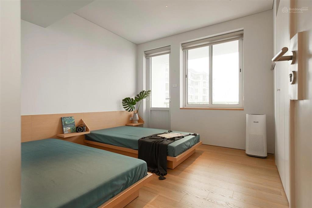 Chung cư cao cấp đội nhân ba đình  98,7m2 tầng đẹp  view hồ tây  nội thất tiền tỷ  giá tốt