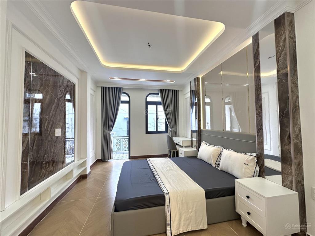 Phan xích long  50m2  hẻm xe hơi 4 chỗ  4 tầng mới đẹp  4pn  6 wc  full nội thất 8,99 tỷ tl