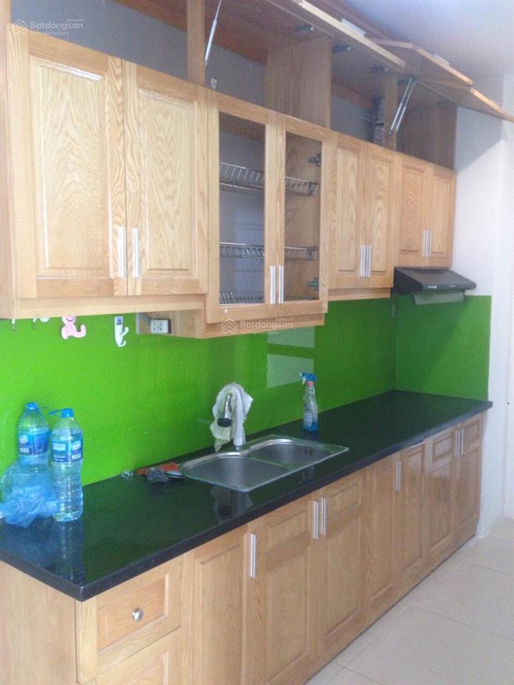 Gia đình em cần bán gấp căn hộ 2pn cc green stars  234 pvđ  5,8 tỷ