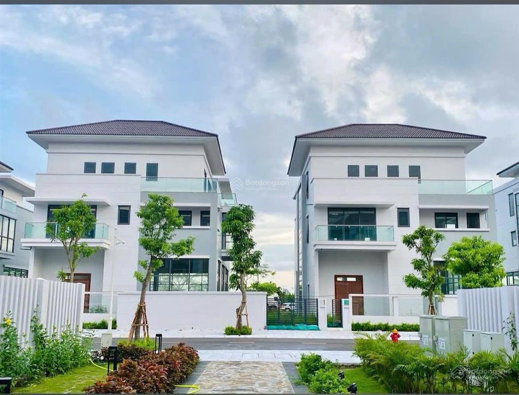 Duy nhất căn bt cuối cùng từ cđt ck 500 tr nhận nhà ở ngay chỉ 15,x tỷ. 0981 155 ***