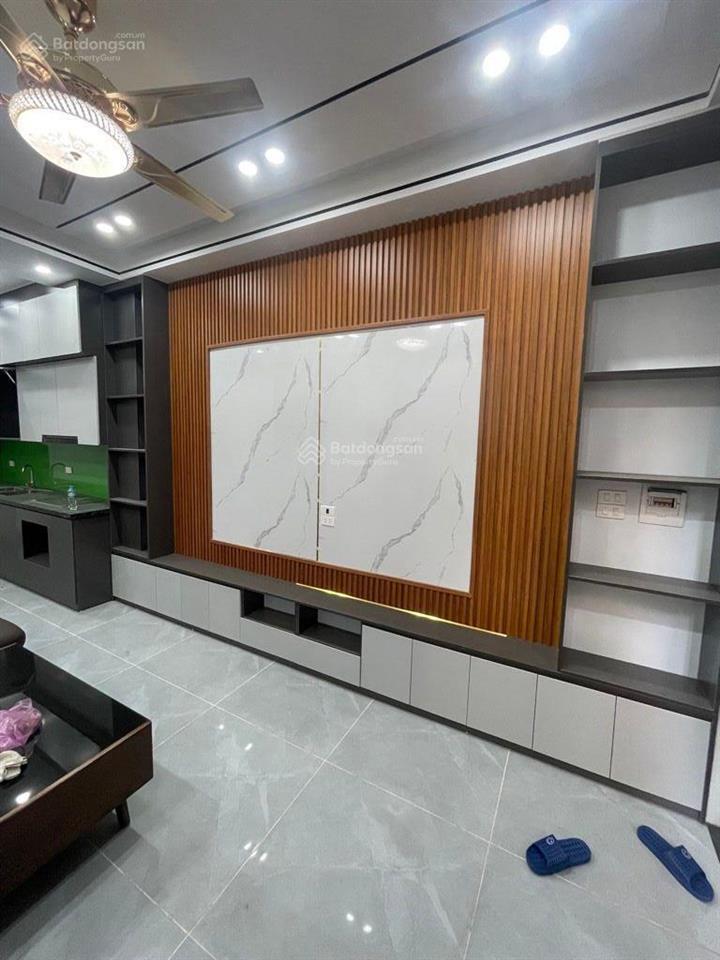 Trạm trôi sát ql32 nhỉnh 4 tỷ 30m 5 tầng chắc chắn, công năng đầy đủ vài bước chân tôi ql32