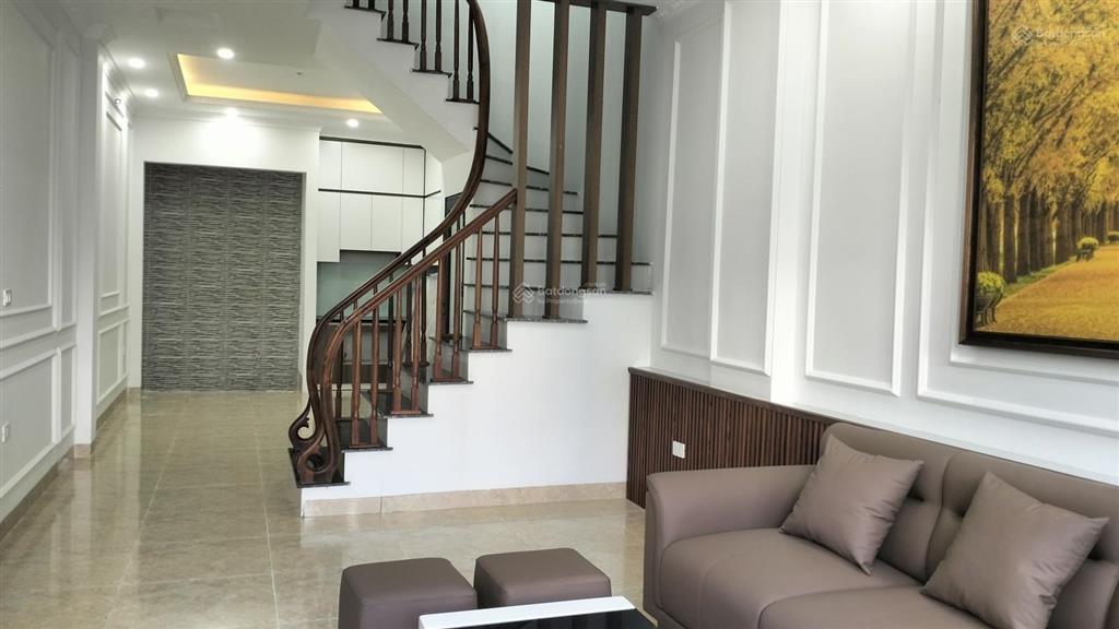 1 siêu phẩm hiếm trung tâm trạm trôi 44m xây 4 tầng nhỉnh 6 tỷ
sát ql32, đi bộ ra phố nhà mới