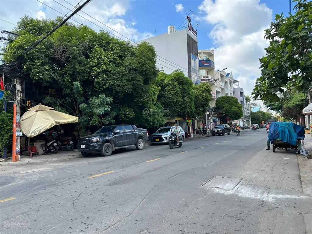 Bán góc 2 mtkd dương đức hiền  phạm ngọc thảo, 16mx18m, nhà cấp 4, giá 45 tỷ, q. tân phú