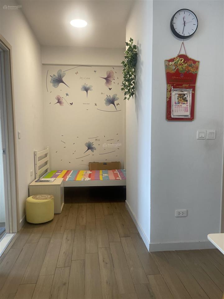 Bán căn 1 phòng ngủ toà c westbay tầng 8, giá 2.920 tỷ bao phí