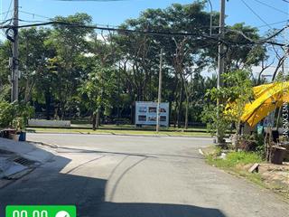 Hailong real  bán gấp nhà dt 9 x 18m giá 8,6 tỷ ngay khu hành chính ubnd  view 2 công viên nhà bè