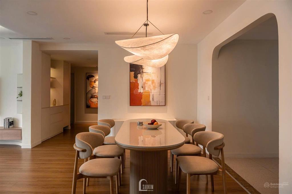 Bán chcc 89m2 2pn2wc tòa hà nội paragon, cầu giấy, tòa a, tầng trung hướng mát, full đồ, nhỉnh 8tỷ