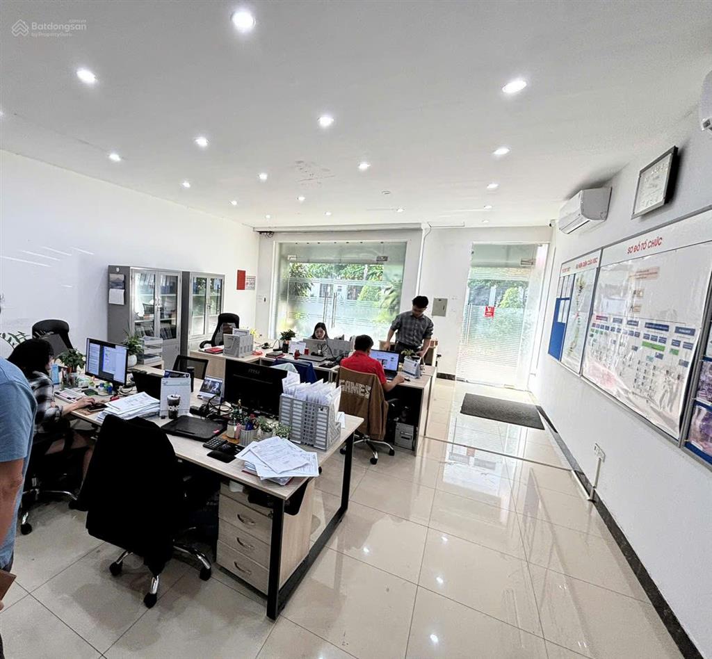 Cho thuê nhà vinhomes hàm nghi, mỹ đình 93m2, 5 tầng, mt 6m, có thang máy 50tr/th