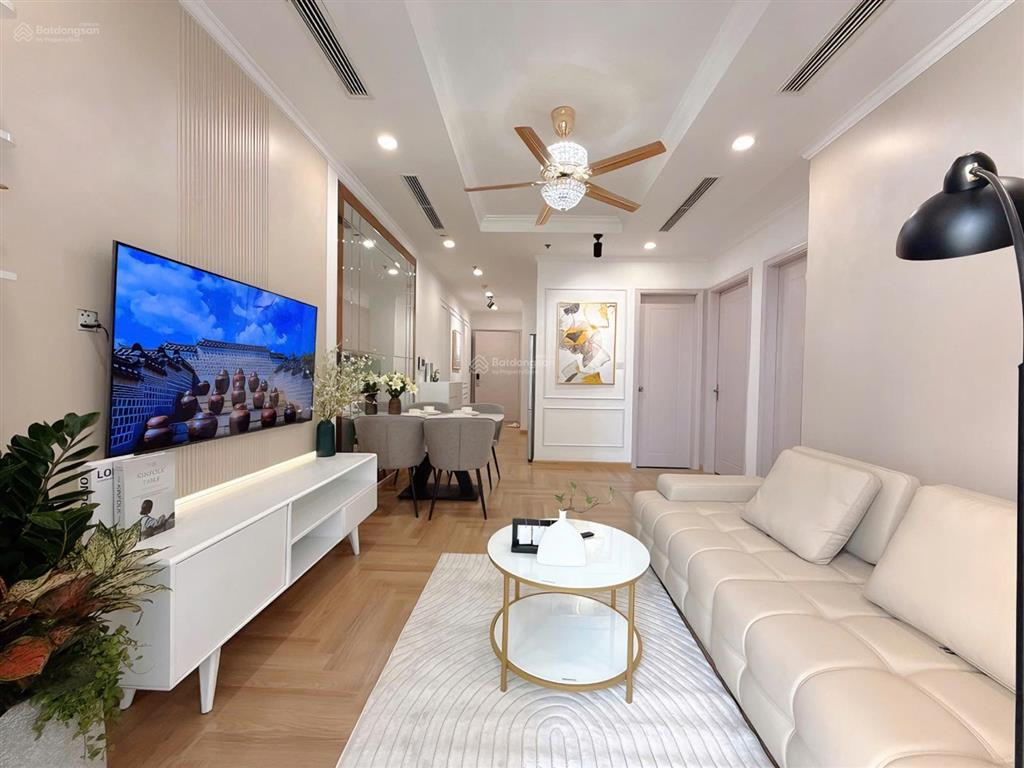 6.35 tỷ, bán căn hộ 72 m2 tại hc golden city, 319 hồng tiến, long biên.  0975 997 ***