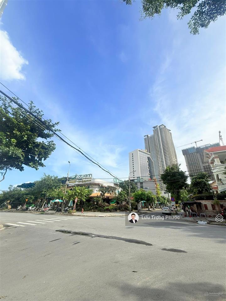 Đất biển diện tích lớn 1.650m²,2 mặt tiền,ngay sau võ nguyên giáp,dòng tiền 120tr/tháng