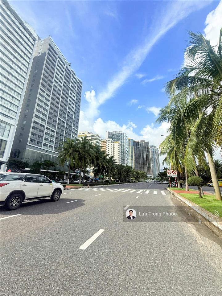 Đất biển diện tích lớn 1.650m²,2 mặt tiền,ngay sau võ nguyên giáp,dòng tiền 120tr/tháng