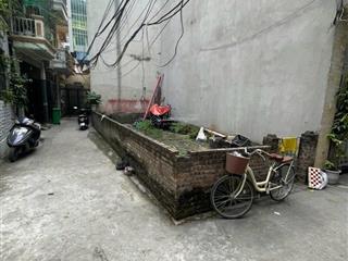 Hiếm! mảnh đất lô góc 40m 2 mặt tiền  mặt ngõ nông thông  sổ vuông  gần ngã tư sở  chỉ 8.8 tỷ