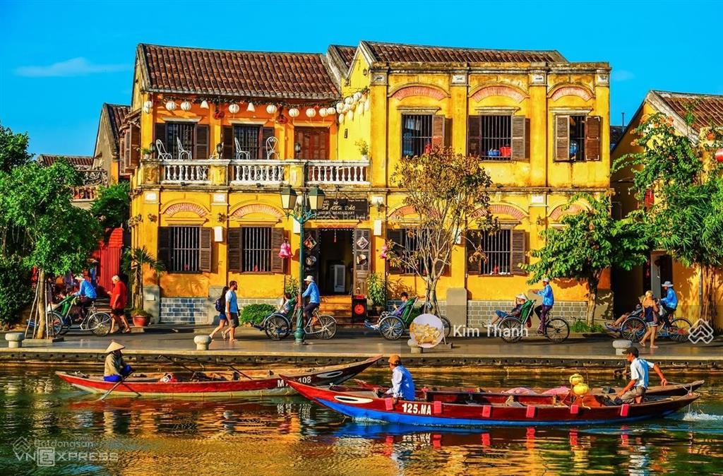 Cần bán nhà hàng view sông, góc 4 mặt tiền duy nhất nguyễn phúc chu trung tâm phố cổ hội an