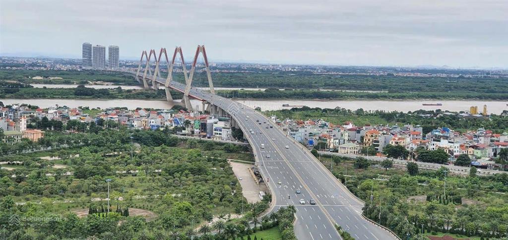 Căn góc võ chí công 168m2  3pn, sẵn sổ, view sông hồng cầu nhật tân giá 14 tỷ