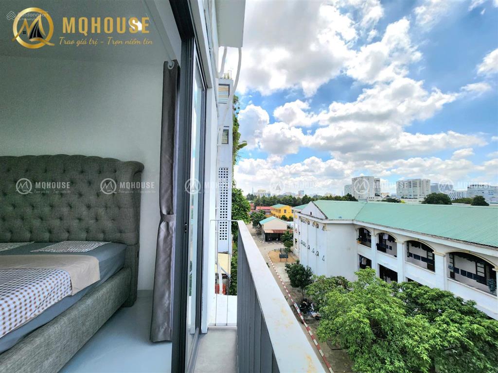 Chdv studio ban công, cửa sổ full nt ngay đh văn hiến  đh công thương giáp tân bình q11 bình tân