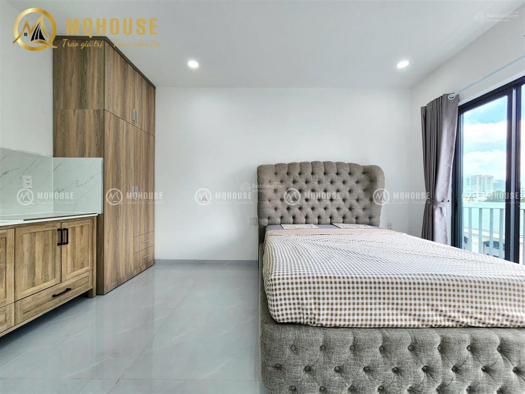Chdv studio ban công, cửa sổ full nt ngay đh văn hiến  đh công thương giáp tân bình q11 bình tân