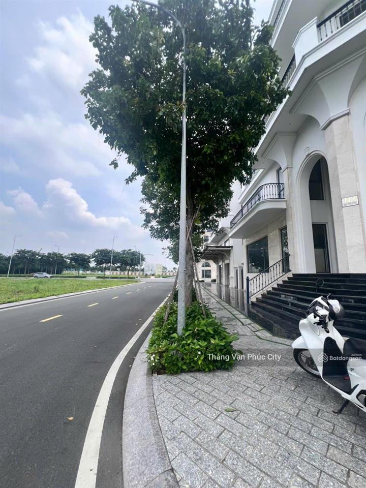 Bán căn góc siêu đẹp vạn phúc, 13x20m giáp đinh thi thi, trung tâm thương mại diamond sky, nhạc nướ